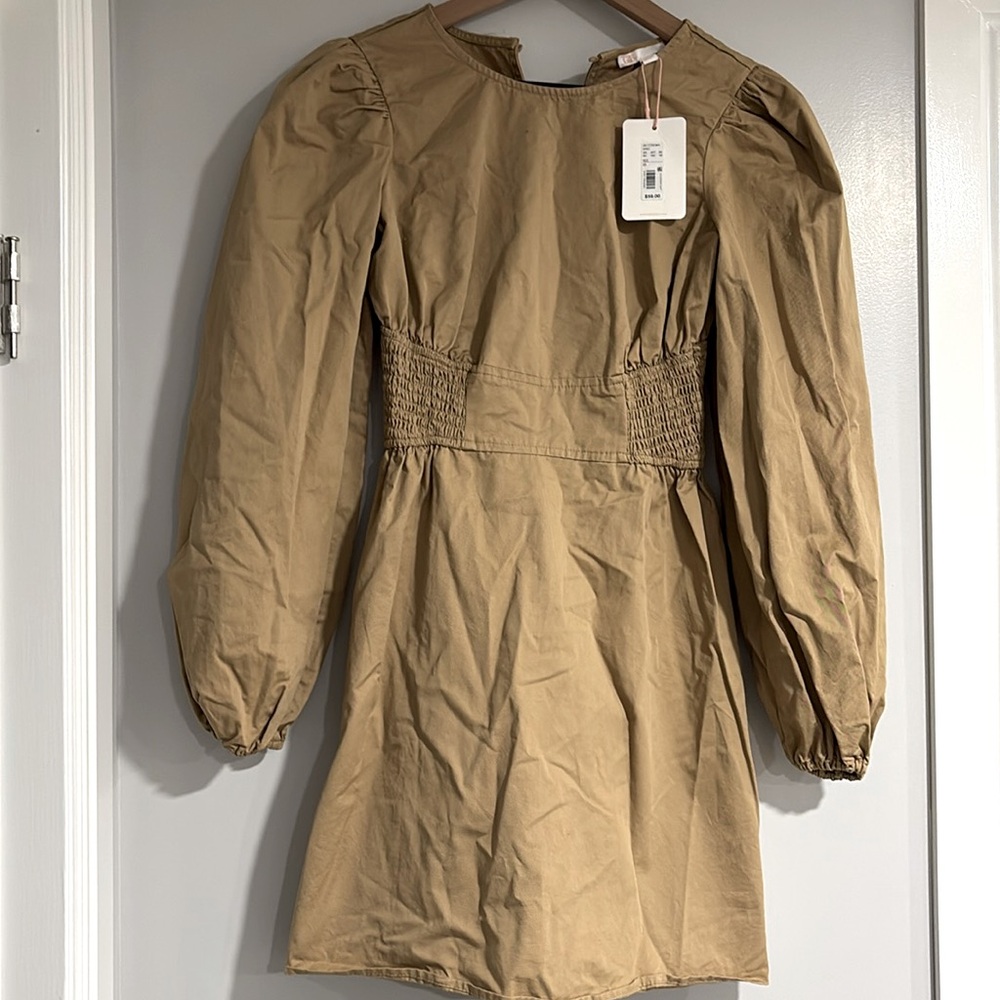Darling GB size xs sand short dress